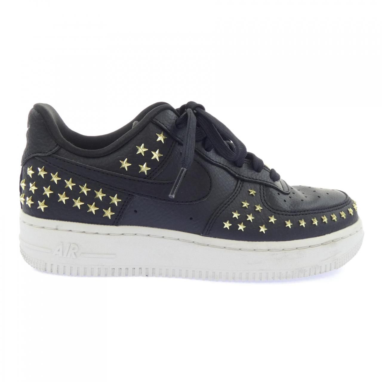 ナイキ NIKE AR0639-100 スニーカー