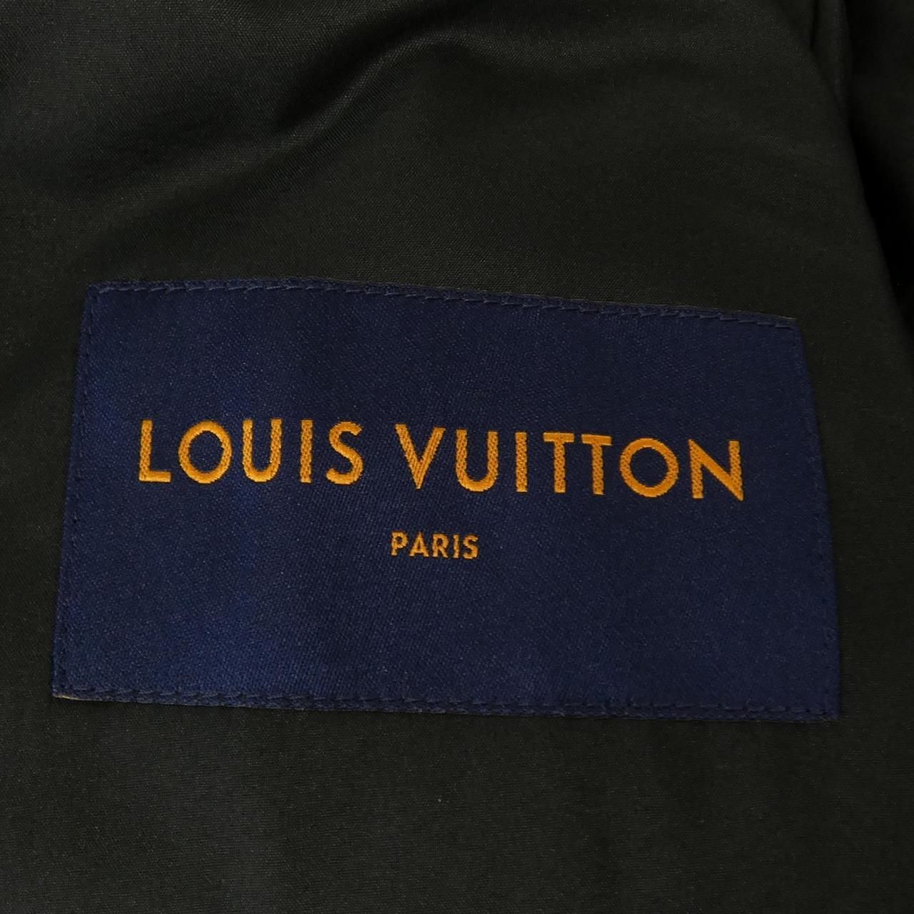 ルイヴィトン LOUIS VUITTON オールオーバーVUITTONスノーダウン HOB16ER29 ダウンジャケット ルイヴィトン LOUIS VUITTON オールオーバーVUITTONスノーダウン