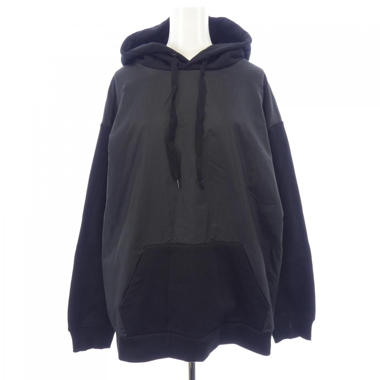 ヴァレンティノ VALENTINO XV0MF22L8GW パーカー