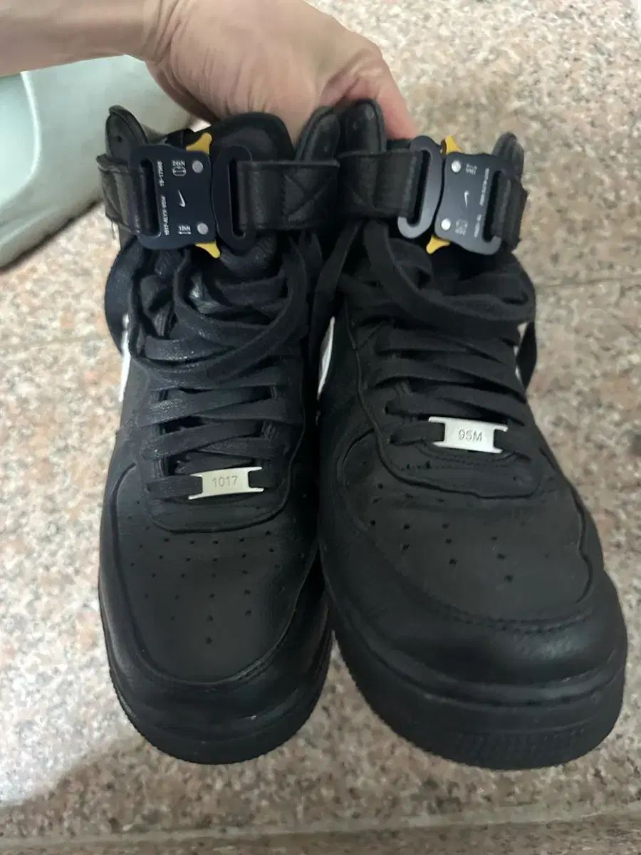 270 NIKE アリクス エアフォース ブラック 白