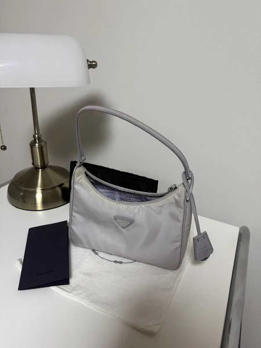 プラダ リナイロン ミニ HOBO BAG ラベンダー