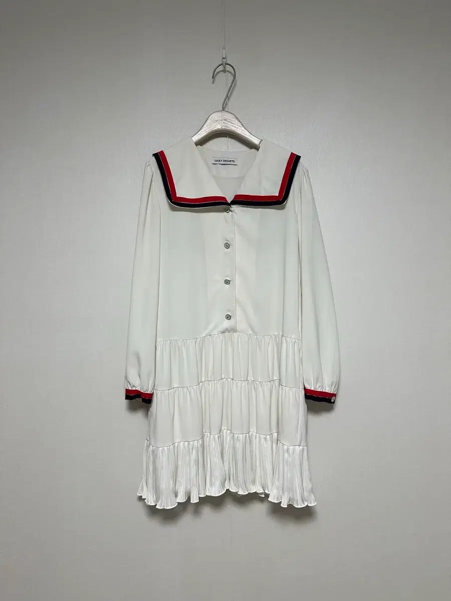 LUCKY CHOUETTE ラッキーシュエトゥ セーラーカラー セーラーカラー ラッフル ONE PIECE