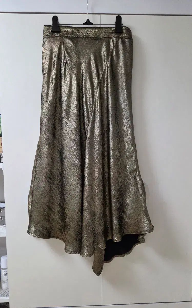 GOLD アシンメトリーフレアスカート デパート正規品 サテン 模造 スタイル
