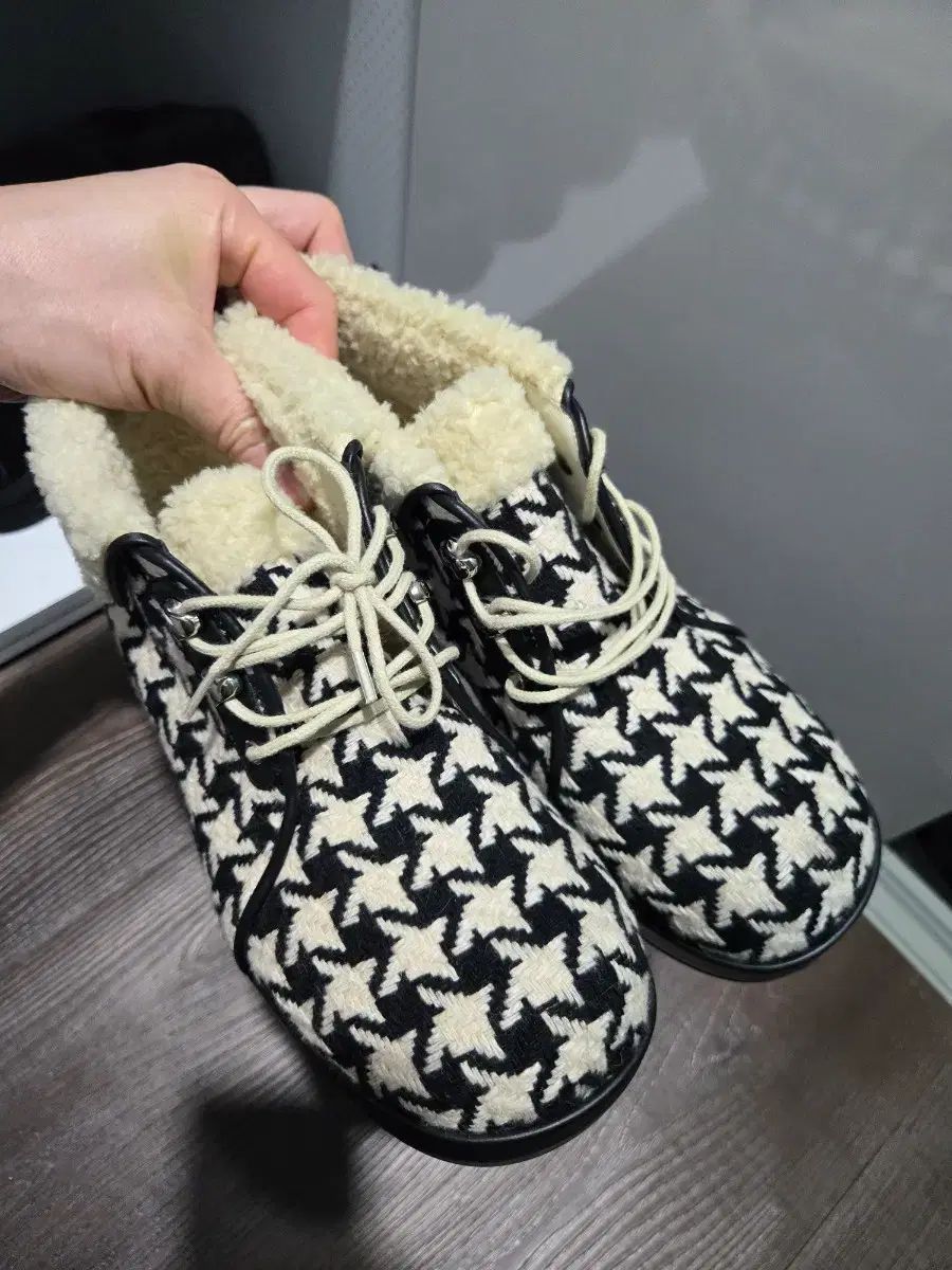 グッチ ハウンドトゥース パータン ブーツ 38 5