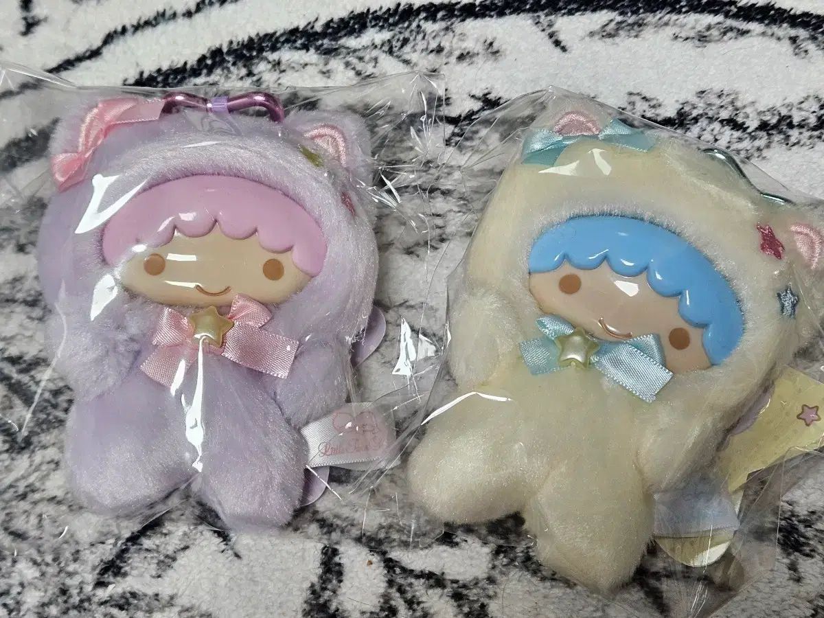 未開封 リトルツインスターズ キキ＆ララ 50周年着ぐるみ猫ぬいぐるみマスコットキーホルダー