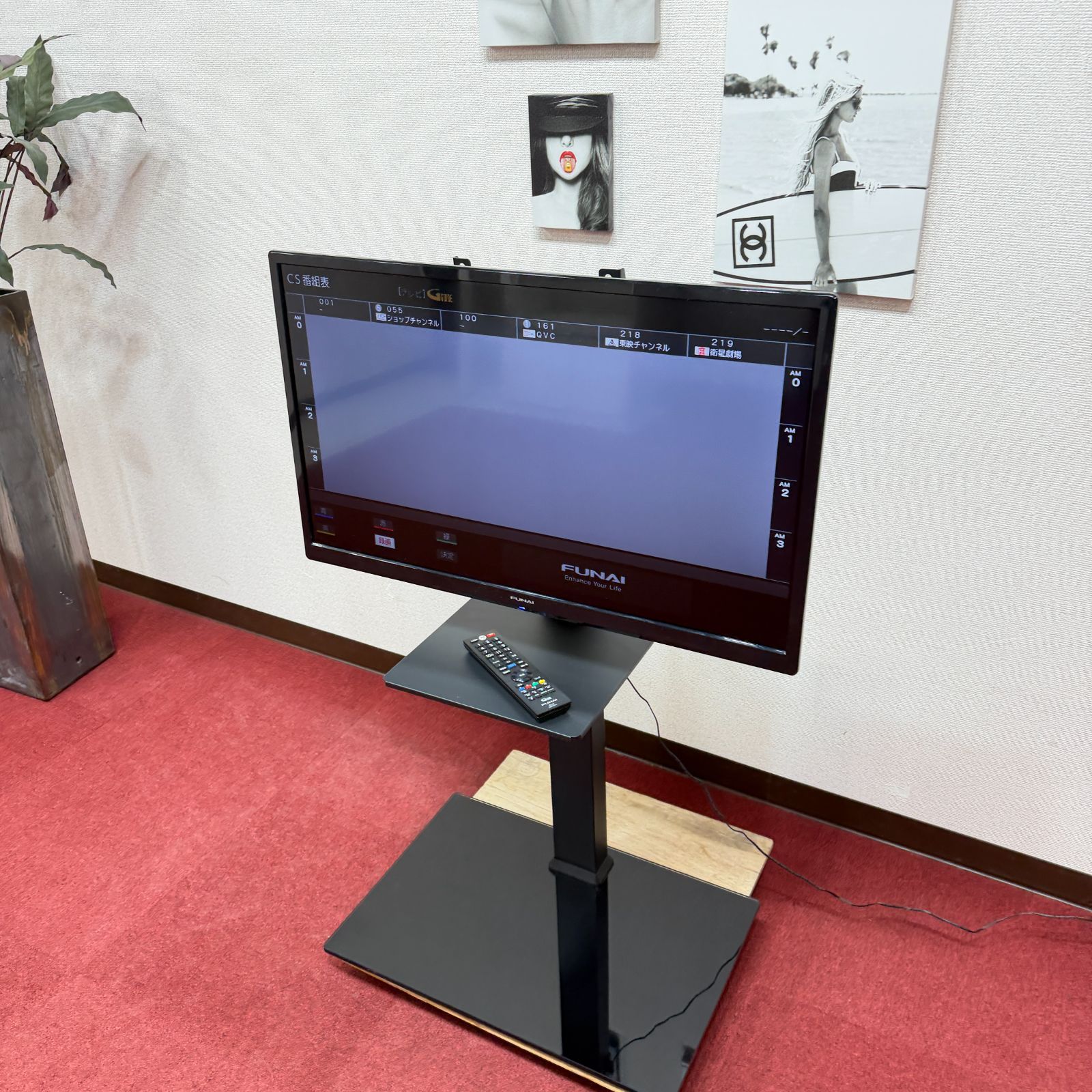 東京23区送料無料　美品FUNAI 32型液晶テレビ　2021年製スタンド付き　FL-32H1040