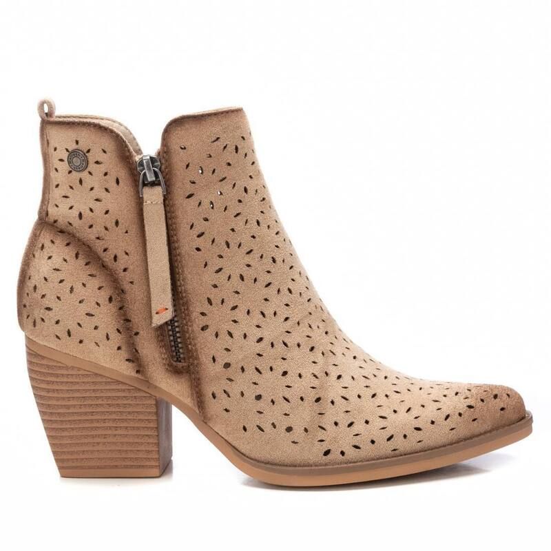 リフレッシュ レディース シューズ ブーツ・レインブーツ Refresh Womens Fashion Italian Western Booties with Side Zipper 172519 Beige ベージュ