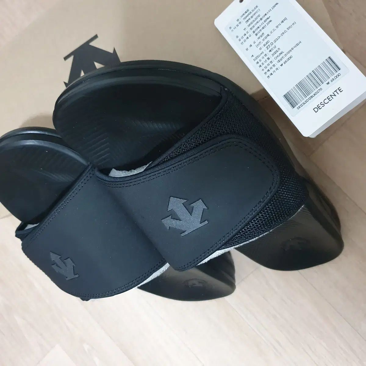 デサント テンパー スライド