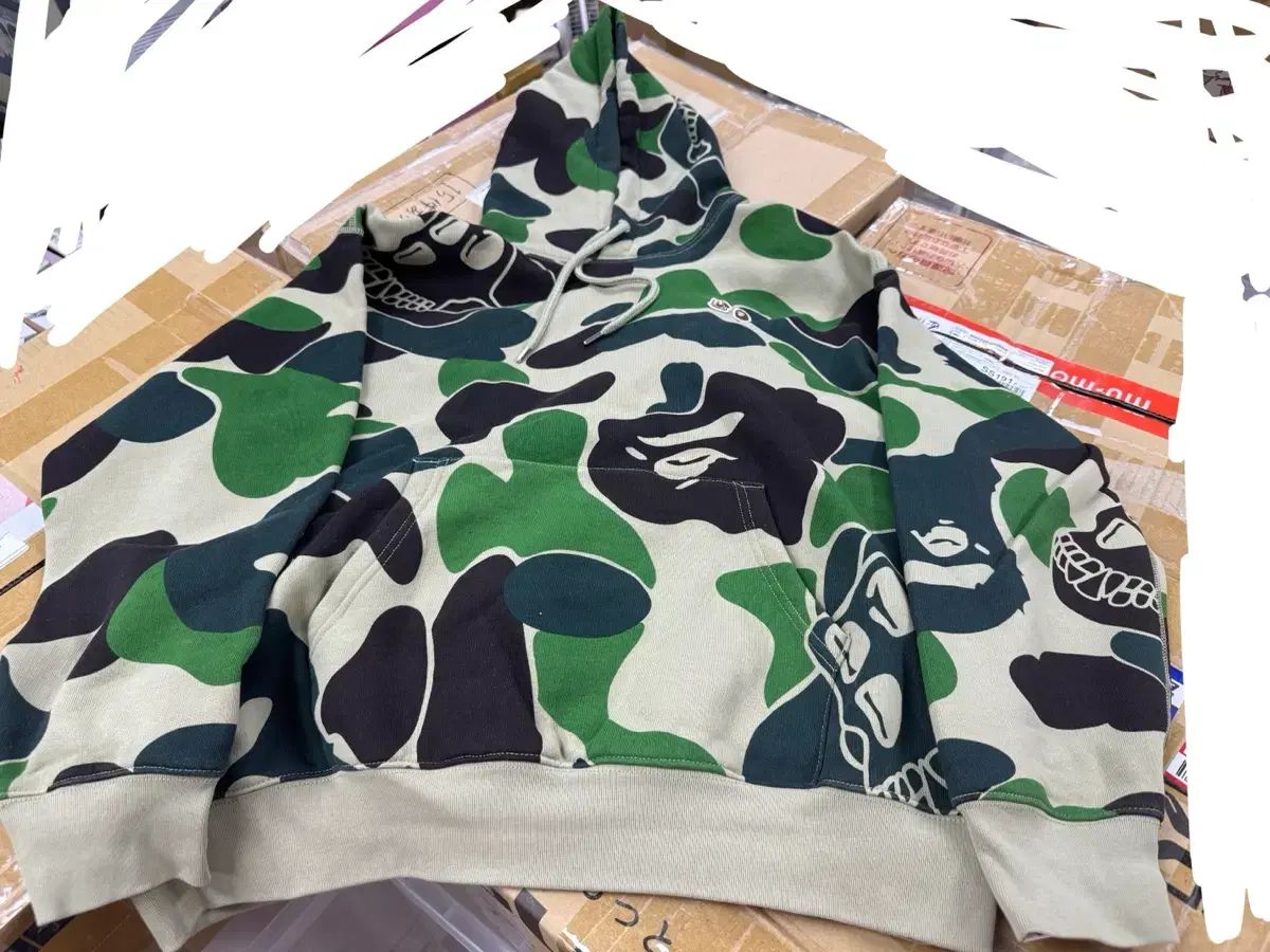アベイシングエイプ x BAE・ジンソル WHO コラボ パーカー XXL 出品