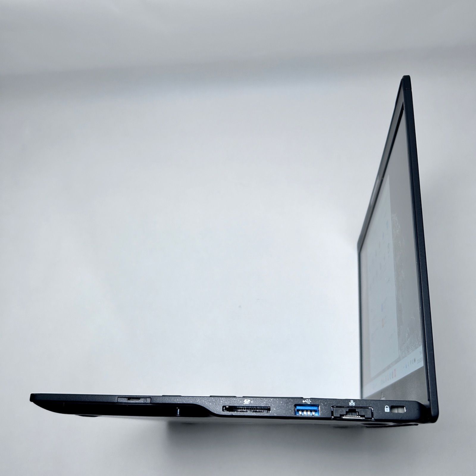 準美品】富士通 U9310/D Corei5 SSD Win11 - メルカリ