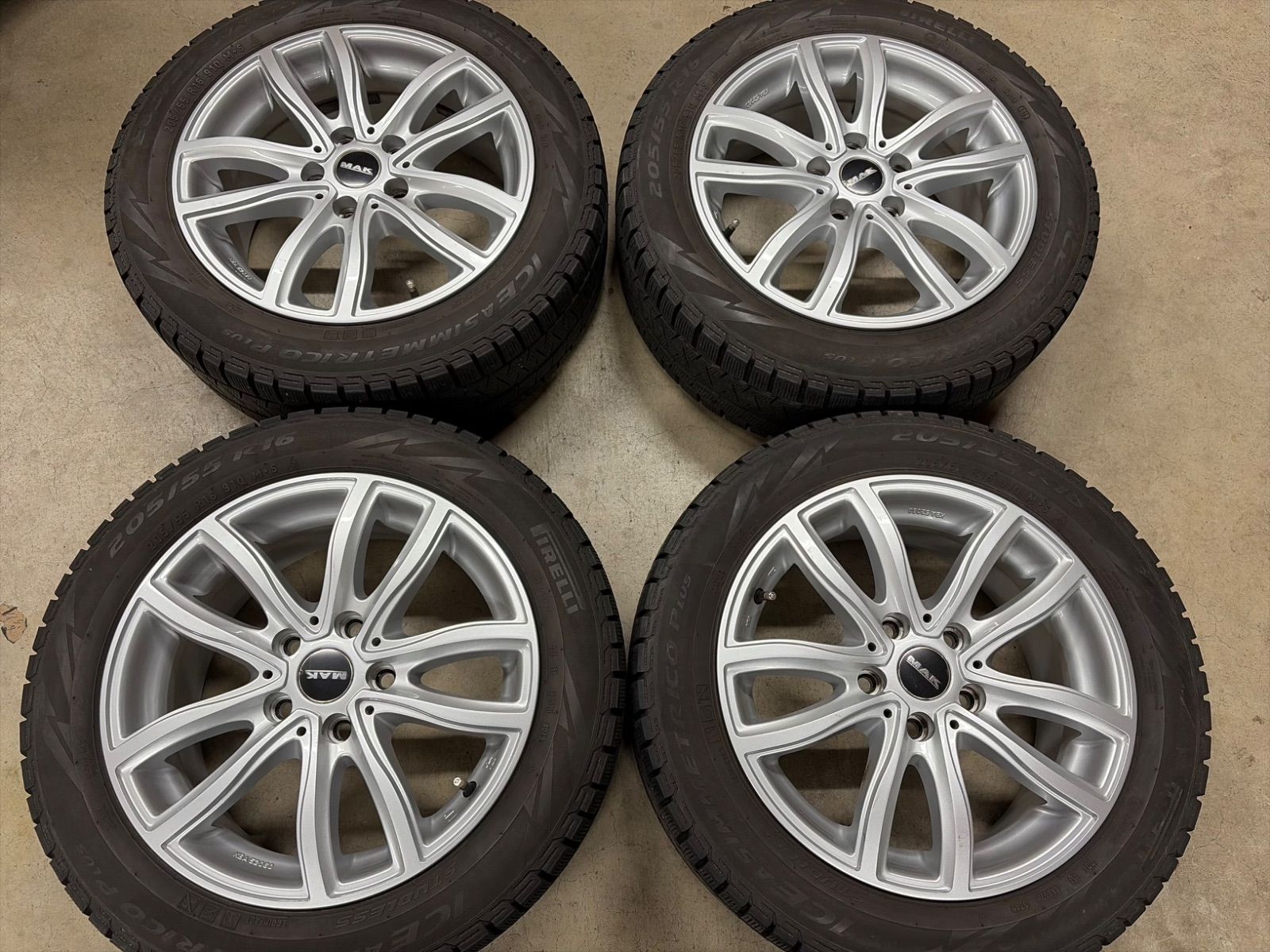 BMW F40 F44 冬用　16インチ　4本セット