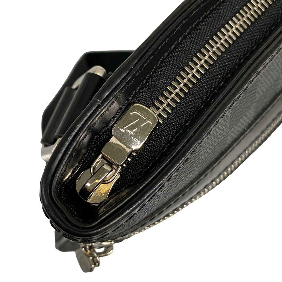LOUIS VUITTON(ルイヴィトン) ショルダーバッグ ダミエグラフィット 