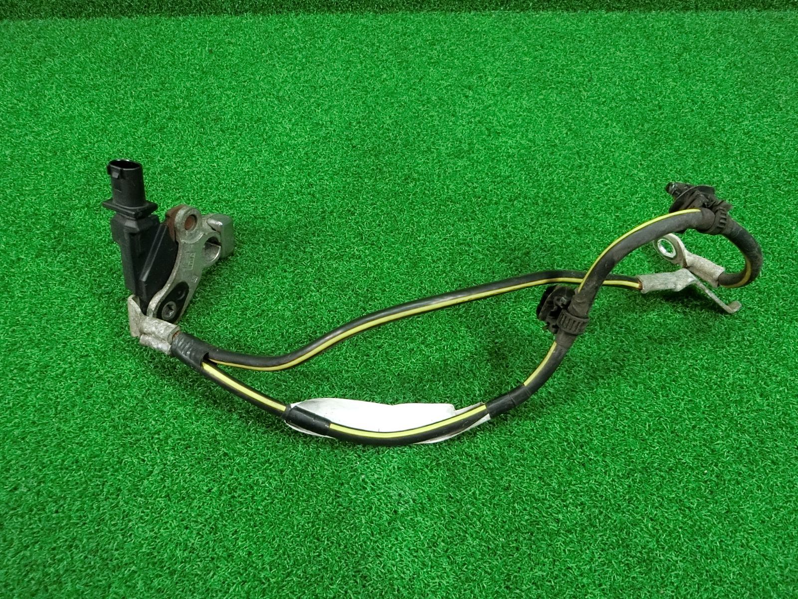[15792] 送料無料 三菱 ekスペース カスタム B11A バッテリーセンサー マイナス アース 1865A279
