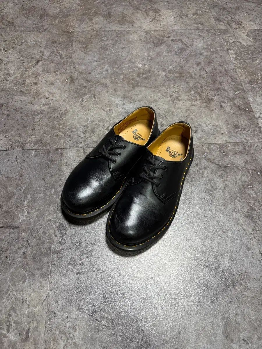 DR. MARTENS ドクターマーチン 1461 230