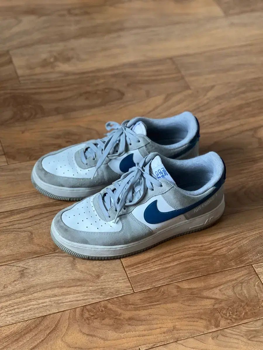 ナイキ エアフォース1 白 青 Athletic Club (280)