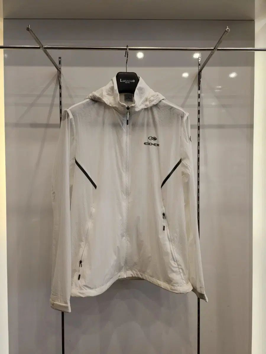 EIDER 白 フード ウィンドブレーカー ジャケット
