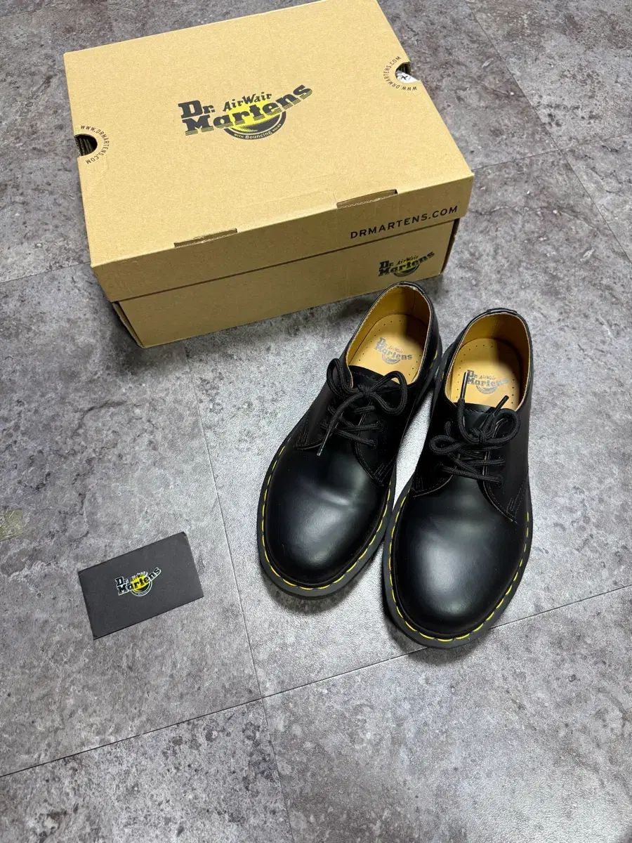 DR. MARTENS ドクターマーチン 1461 スムース 240