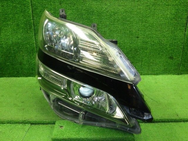 ヴェルファイア DBA-ANH25W 右ヘッドランプASSY 202 イチコ 58-23　HID/後期 81110-58220 81110-58221 9314