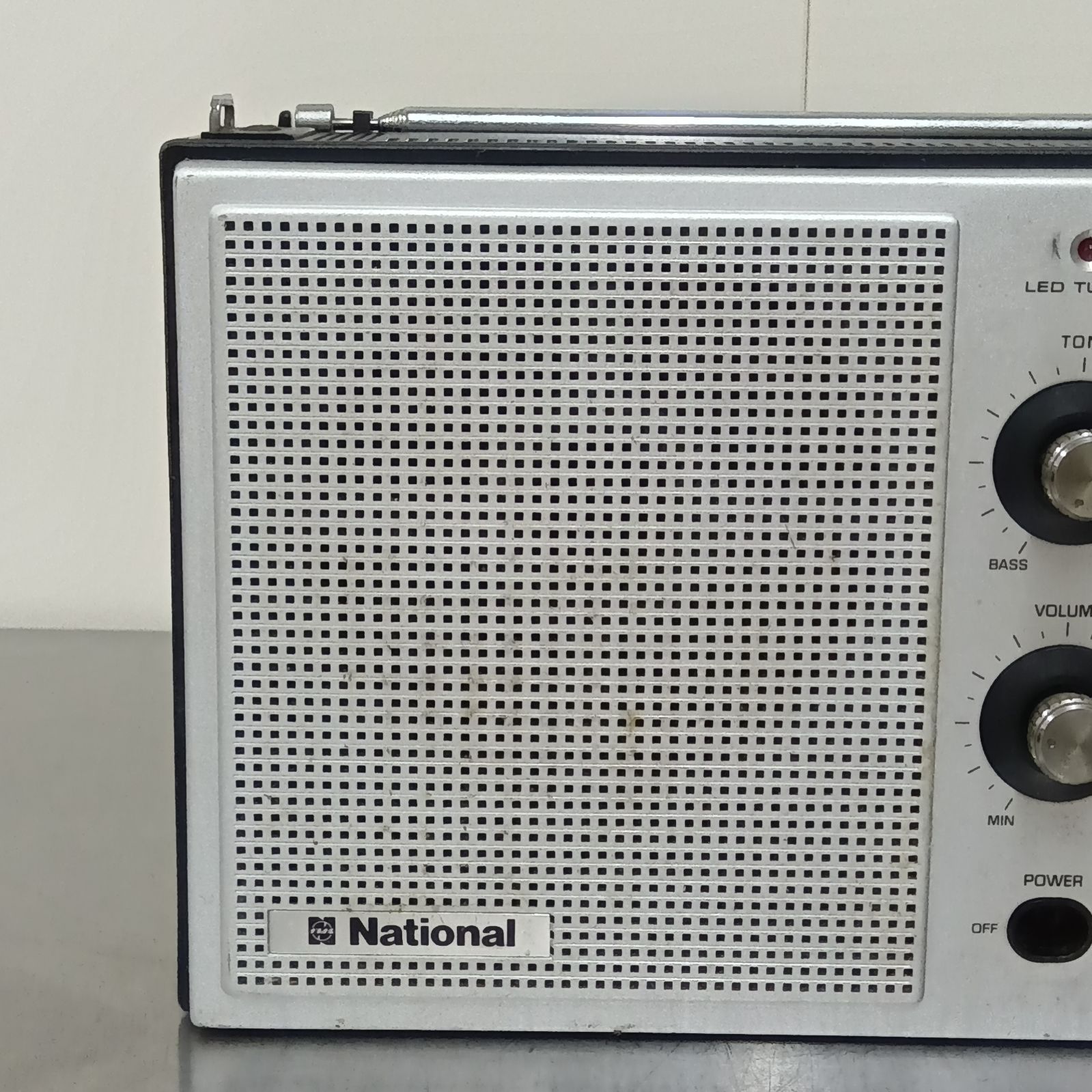 ナショナル RF-638 ポータブルラジオ 昭和レトロ - メルカリ