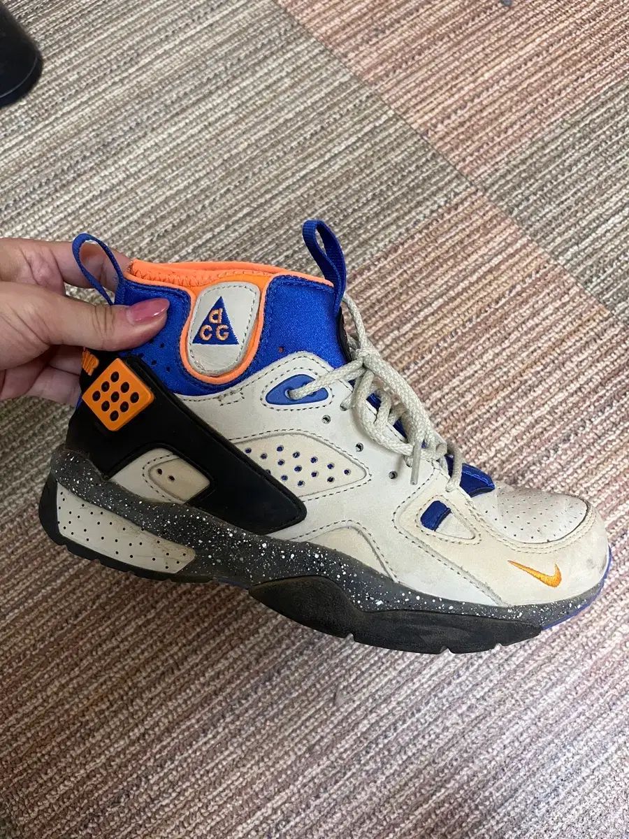 ナイキ ACG エア モワブ ラタン バーチ(240)