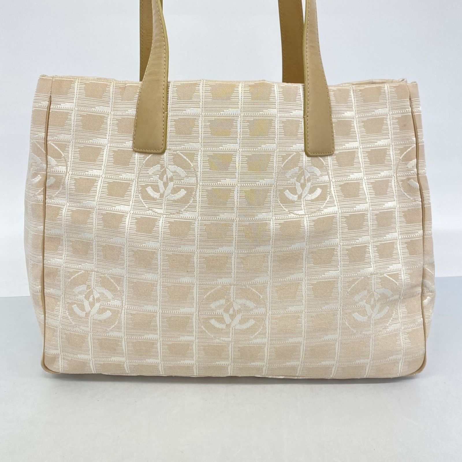 CHANEL シャネル　トラベルトートバッグ　ベージュ シャネル(Chanel) シャネル トートバッグ ニュートラベル ナイロン