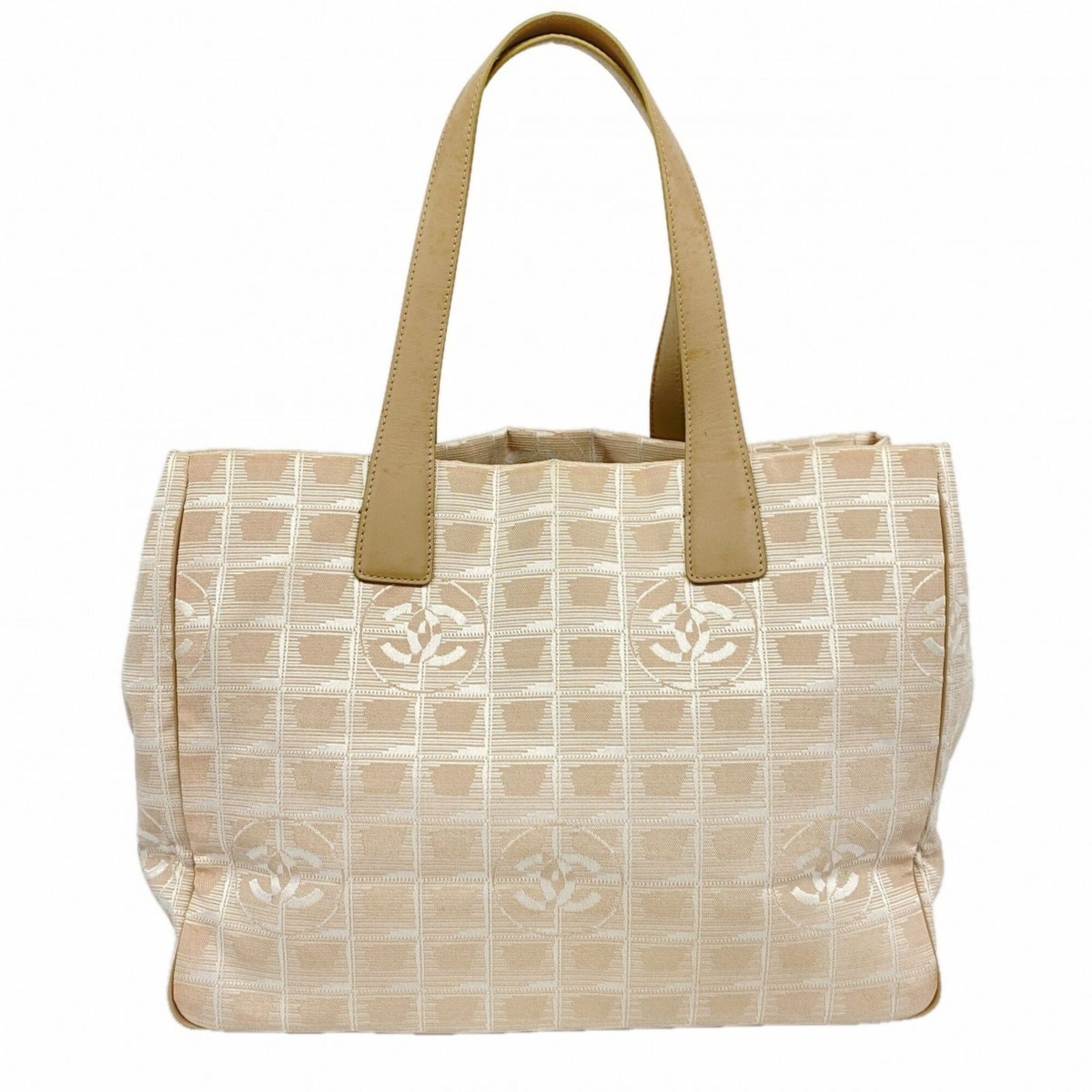シャネル(Chanel) シャネル トートバッグ ニュートラベル ナイロン