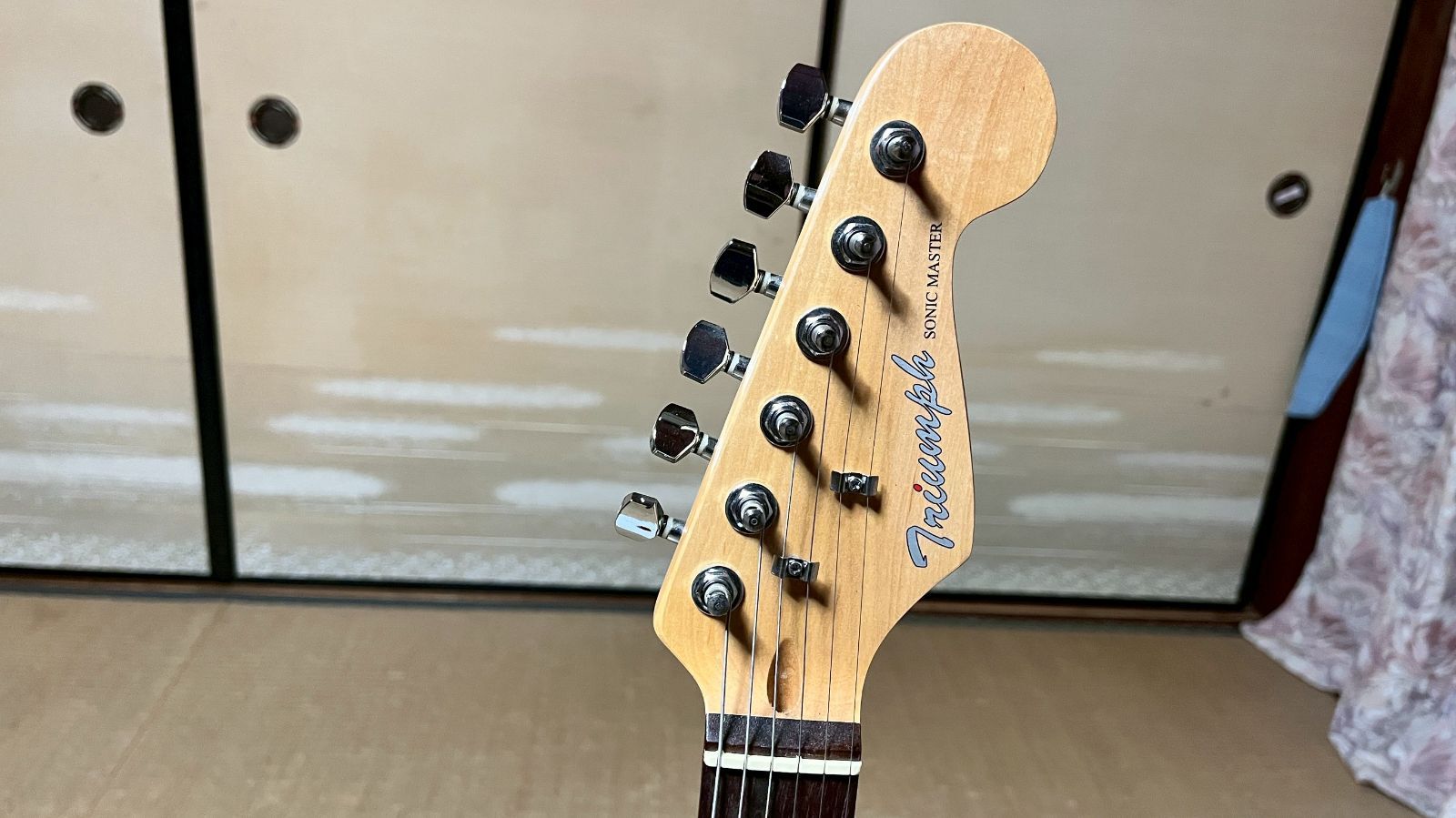 Triumph Sonic Master エレキギター レッド ☆Triumph Sonic Master エレキギター レッド☆ - メルカリ