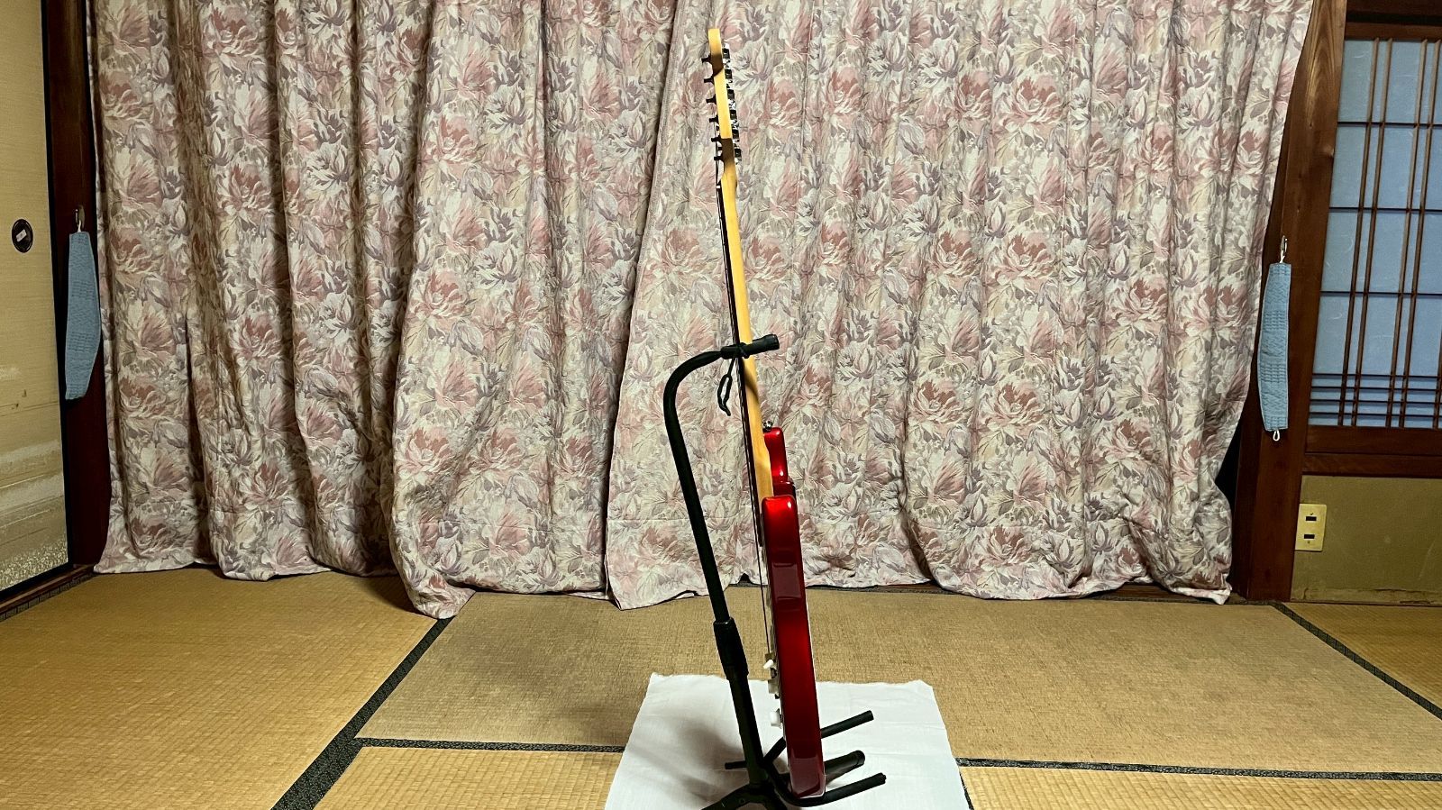 ☆Triumph Sonic Master エレキギター レッド☆ - メルカリ