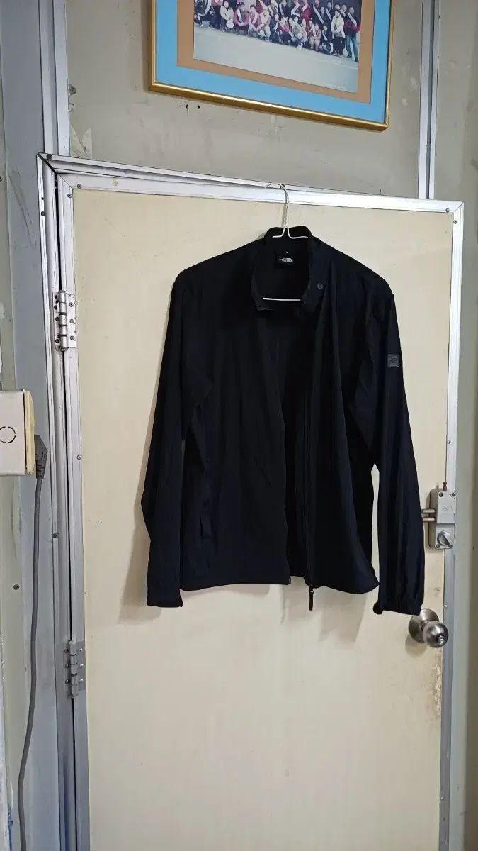 THE NORTH FACE ザノースフェイス メンズ ウィンドブレーカー 95サイズ