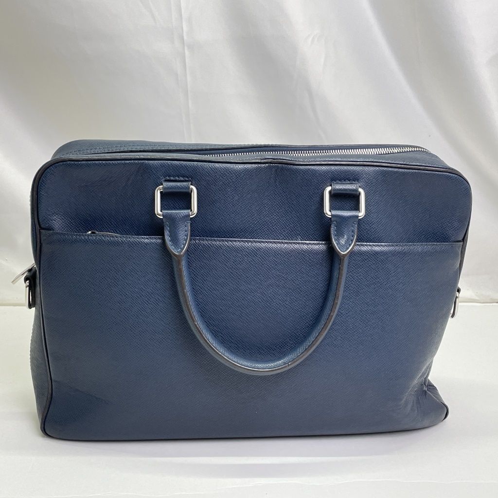 05w05399 ルイ・ヴィトン LOUIS VUITTON タイガ・ポルトドキュマン・ヴォワヤージュ ネイビー フランス製 メンズ ビジネスバッグ M30645 【中古品】