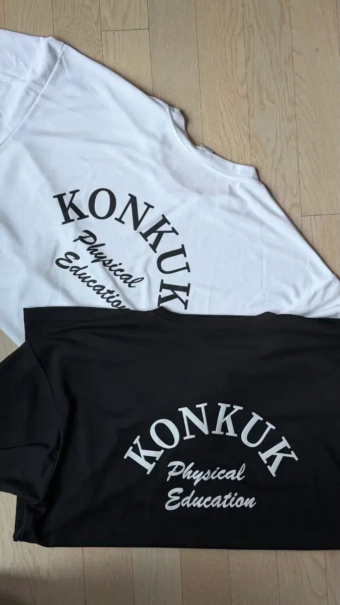 建国大学体育教育科 Tシャツ 黒/白 6,363円