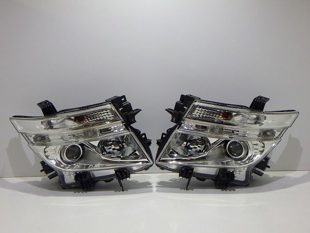 エルグランド ヘッドライト左右 HID キセノン E52 TNE52 前期 100