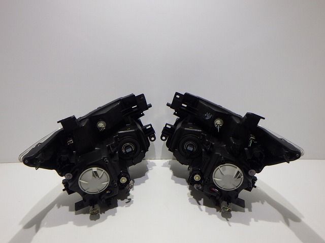 エルグランド ヘッドライト左右 HID キセノン E52 TNE52 前期 100 エルグランド ヘッドライト左右 HID キセノン E52 TNE52 前期 100