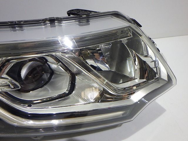 ステップワゴン スパーダ 右ヘッドライト LED RP1 前期 33100-TAA-931 LE14C6331 コーティング 綺麗 260516108