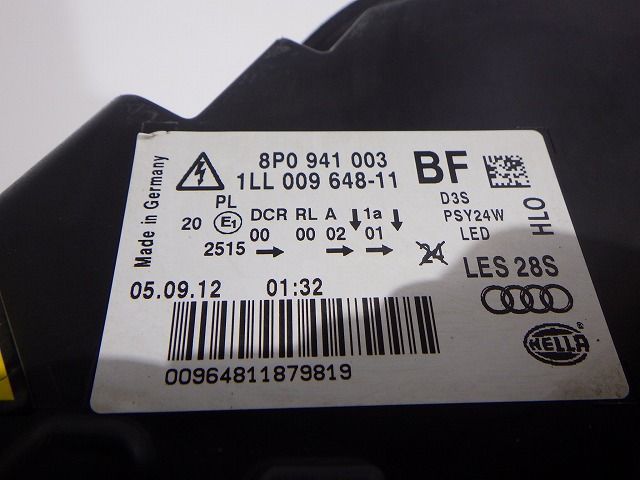 アウディ 8P S3 後期 ヘッドライト左右 HID キセノン 8P0941003/004 コーティング 260519089