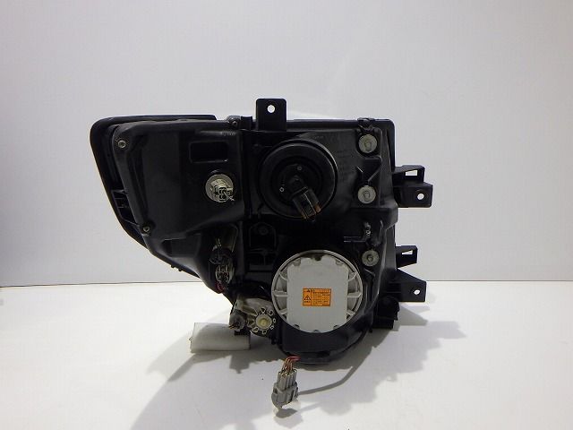 エルグランド 左ヘッドライト HID キセノン 中期 後期 100-24852 26060-WL627 コーティング 綺麗 260519085