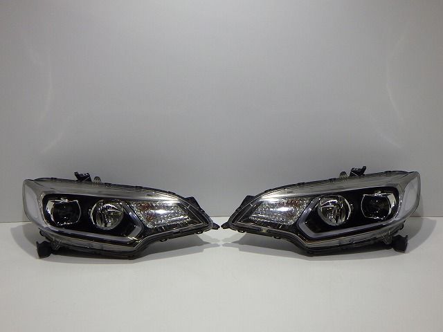 フィットハイブリッド ヘッドライト左右 LED GP5 前期 W0350 3 33100/33150-T5A-J31 コーティング 260519084