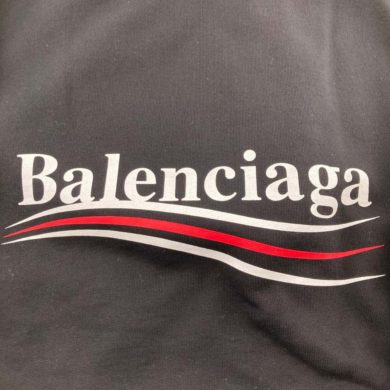 BALENCIAGA(バレンシアガ) キャンペーンロゴ プルオーバーパーカー XS 556145 ブラック BALENCIAGA(バレンシアガ) キャンペーンロゴ プルオーバーパーカー XS 556145 ブラック