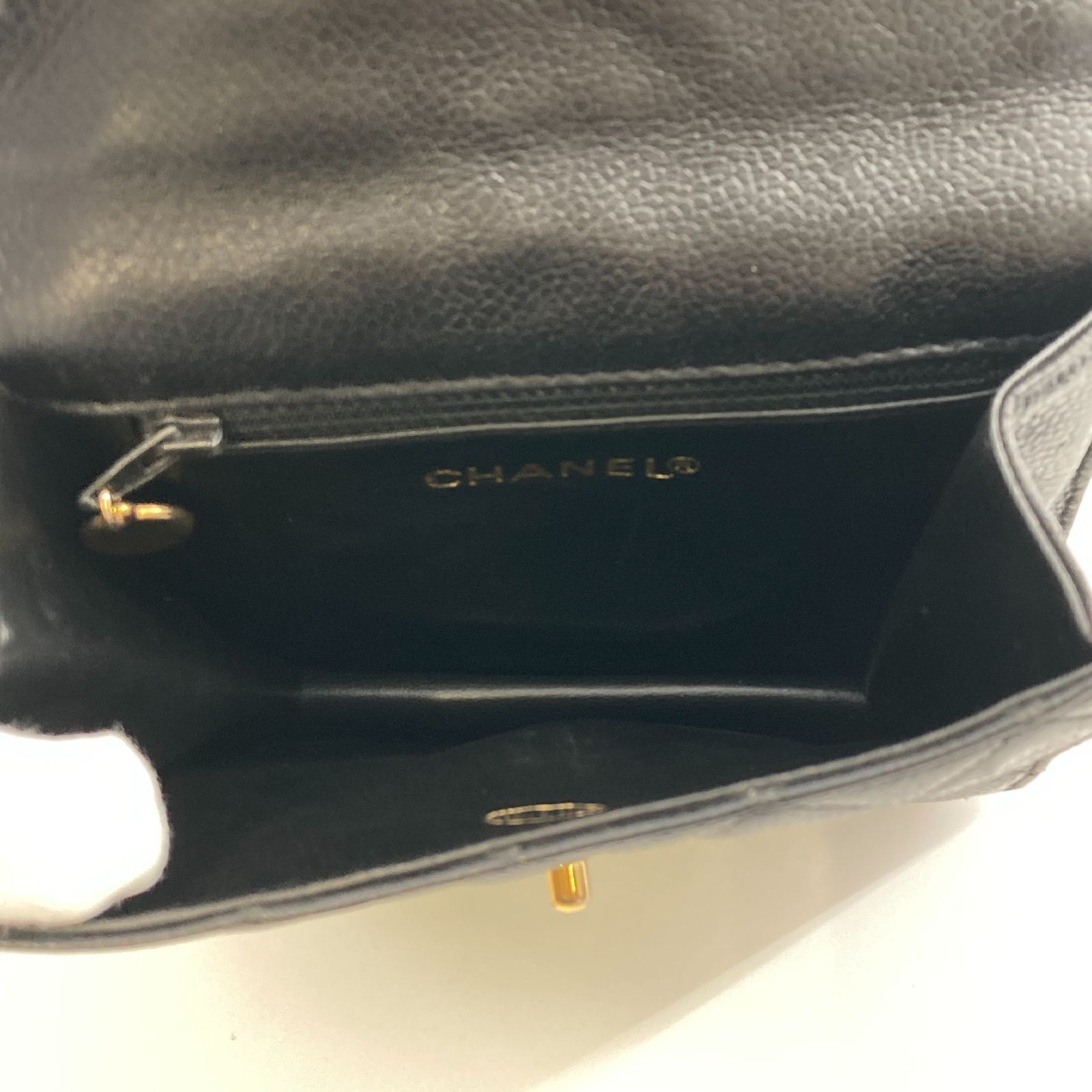 CHANEL(シャネル)ココマーク ボディバッグ キャビアスキン ウエスト バッグ 1番台 ブラック CHANEL(シャネル)ココマーク ボディバッグ キャビアスキン ウエスト バッグ 1番台 ブラック