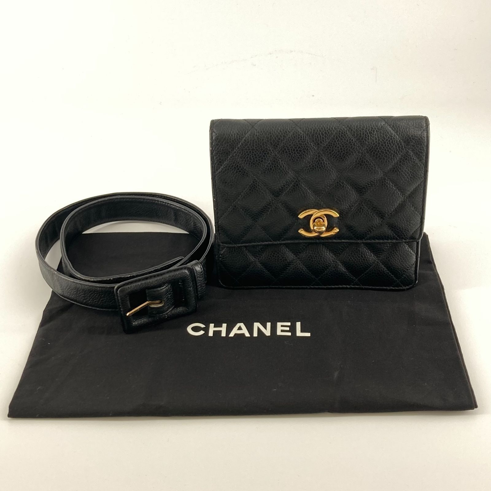 CHANEL(シャネル)ココマーク ボディバッグ キャビアスキン ウエスト バッグ 1番台 ブラック CHANEL(シャネル)ココマーク ボディバッグ キャビアスキン ウエスト バッグ 1番台 ブラック