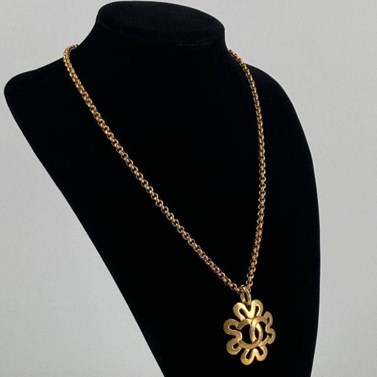 CHANEL(シャネル) ココマーク フラワー 95・P ネックレス ゴールド CHANEL(シャネル) ココマーク フラワー 95・P ネックレス ゴールド
