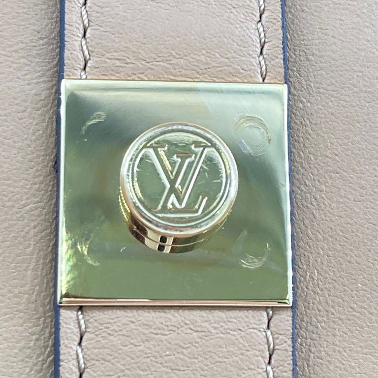 LOUIS VUITTON（ルイ・ヴィトン）　ランデヴー　M57745　ショルダーバッグ　キャメル