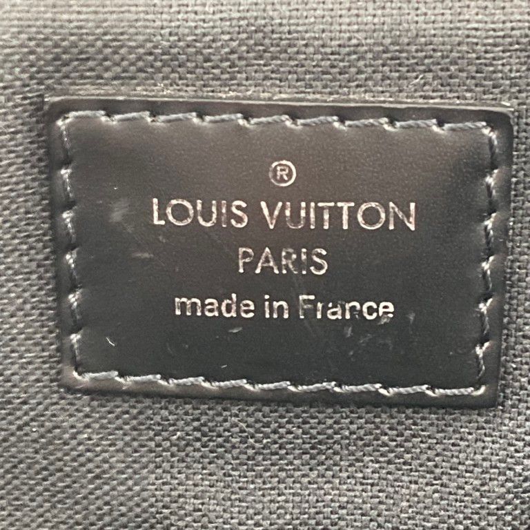 LOUIS VUITTON（ルイ・ヴィトン） ポルトドキュマン ジュール N48224 ビジネスバッグ ブラック
