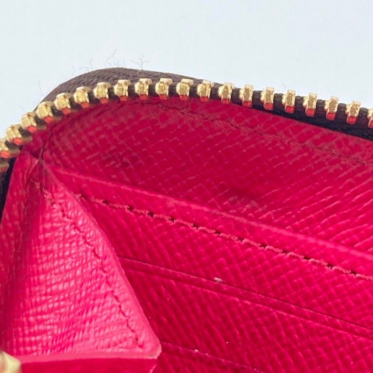 LOUIS VUITTON（ルイ・ヴィトン）　ジッピー　ウォレット　モノグラム　ベイ　M41905　長財布　マルチカラー