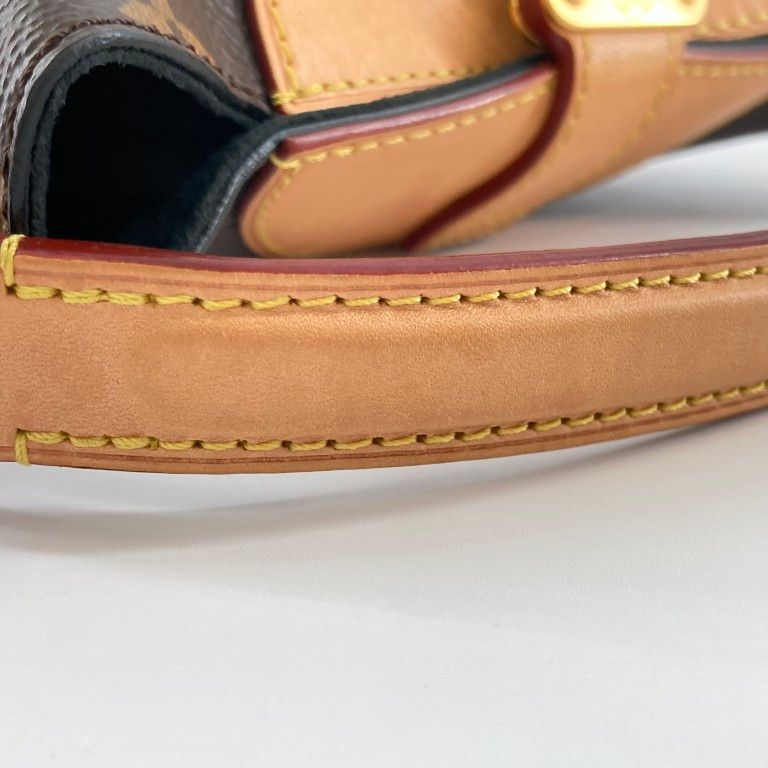 LOUIS VUITTON（ルイ・ヴィトン）　ダッフルバッグ　M43587　ショルダーバッグ　ブラウン