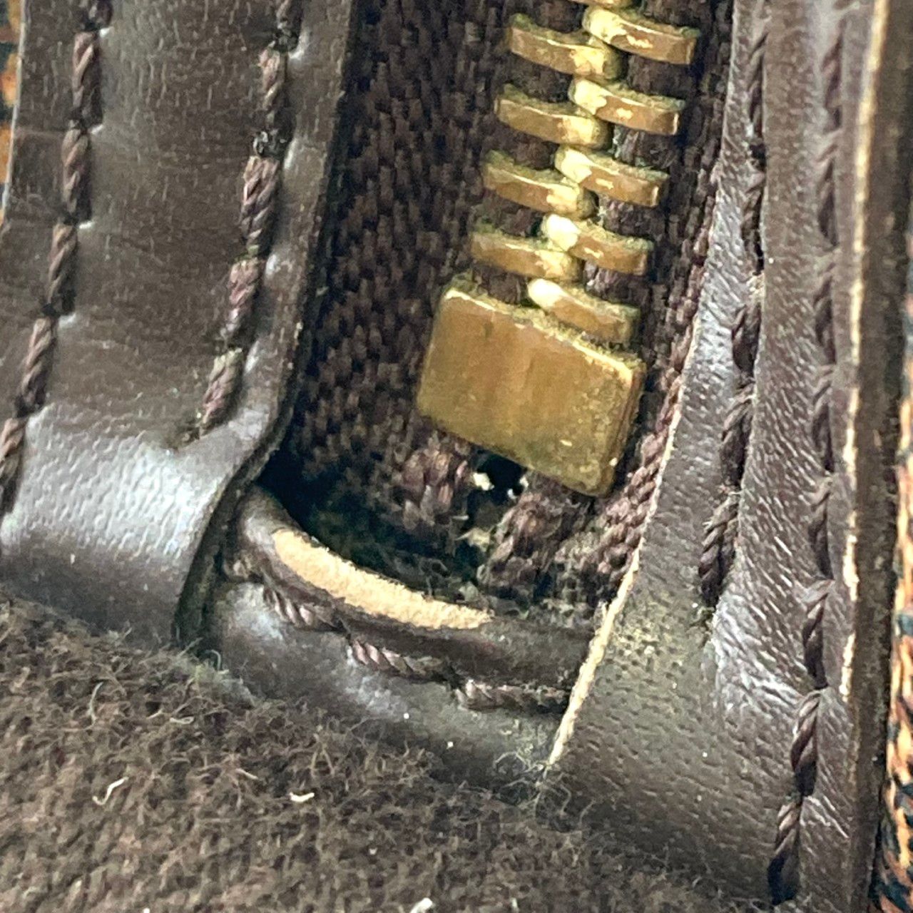 LOUIS VUITTON（ルイ・ヴィトン） トロターボブール N41135 ショルダーバッグ ブラウン