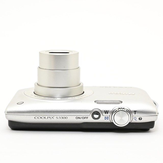 難有品・ジャンク品＞ Nikon COOLPIX S3300 クリスタルシルバー