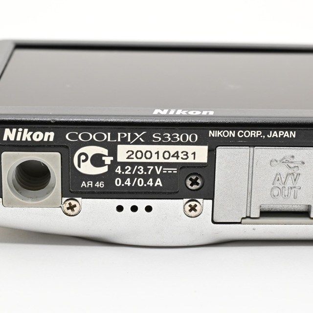 難有品・ジャンク品＞ Nikon COOLPIX S3300 クリスタルシルバー