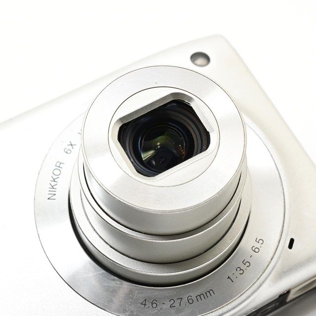 【美品・付属品完備】Nikon COOLPIX S3300 シルバー Amazon.com : Nikon Coolpix S3300 16 Megapixel Digital Camera