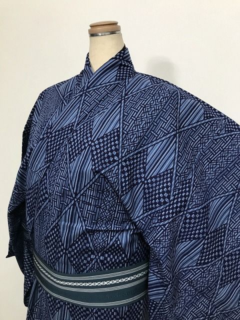 【中古】Lサイズ 浴衣 男物 綿 濃紺地に菱模様